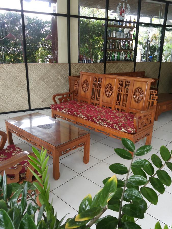 Hotel Lux Melati Tanjung Pandan Exterior photo